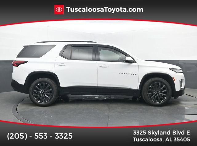 Used 2023 Chevrolet Traverse RS image 1