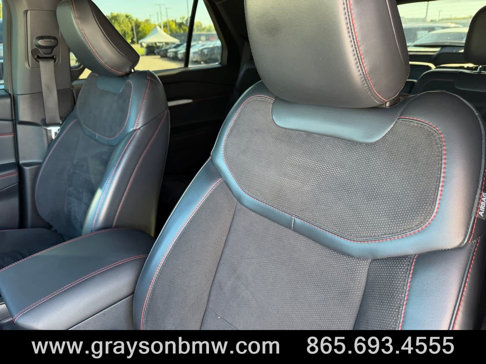 Used 2025 Ford Explorer ST w/ Sun And Sound Package AWD/4WD image 13