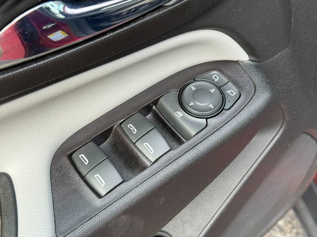 Used 2020 Chevrolet Equinox LT image 21