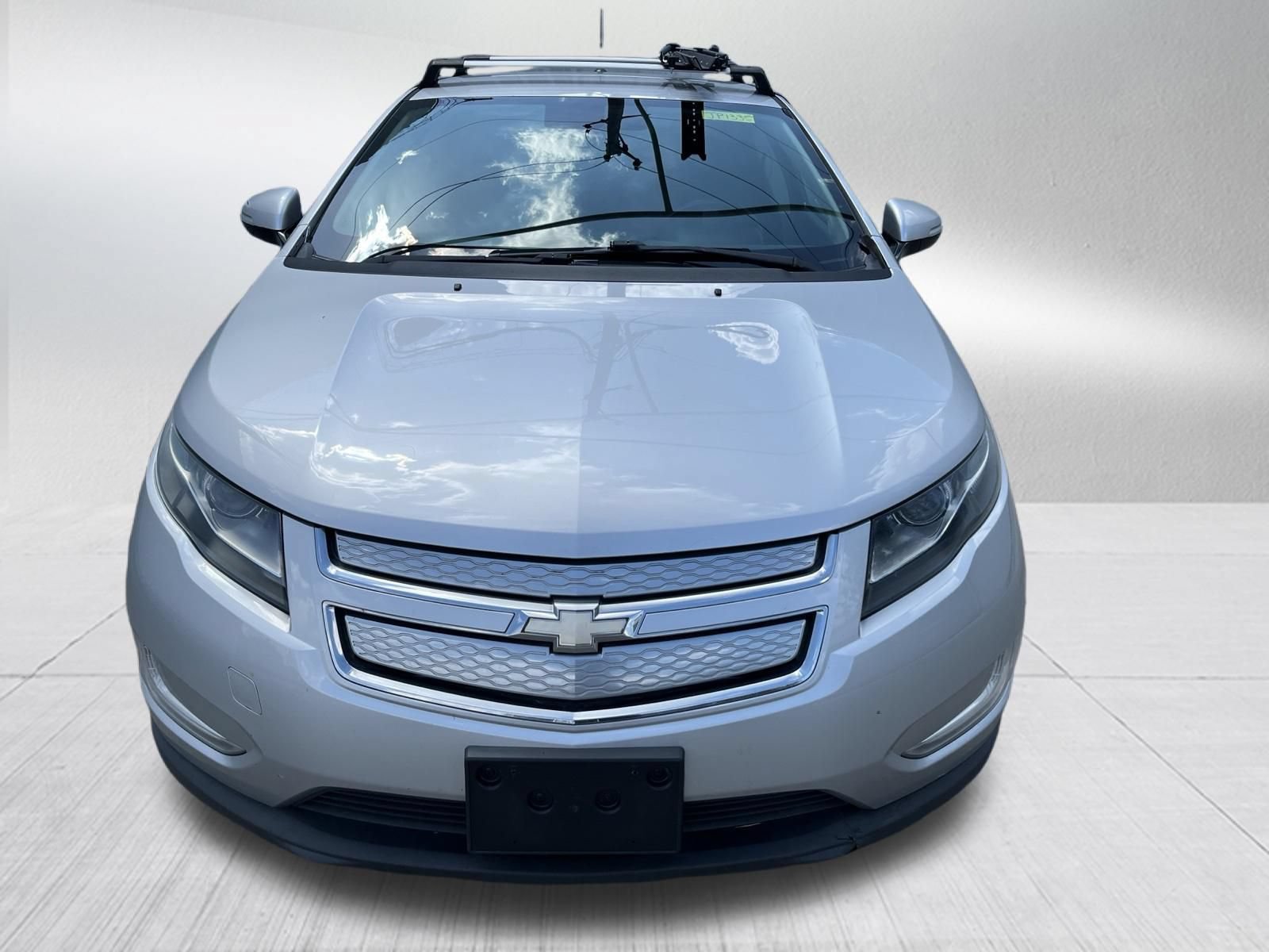 Used 2013 Chevrolet Volt Premium w/ Premium Trim Package FWD image 2