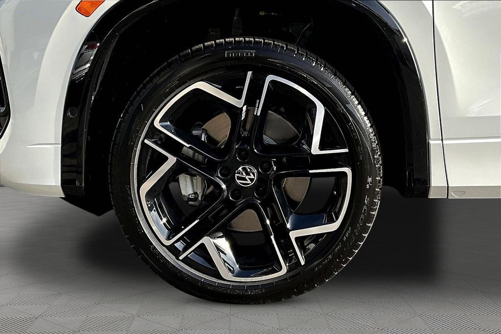 New 2026 Volkswagen Tiguan SEL R-Line image 31