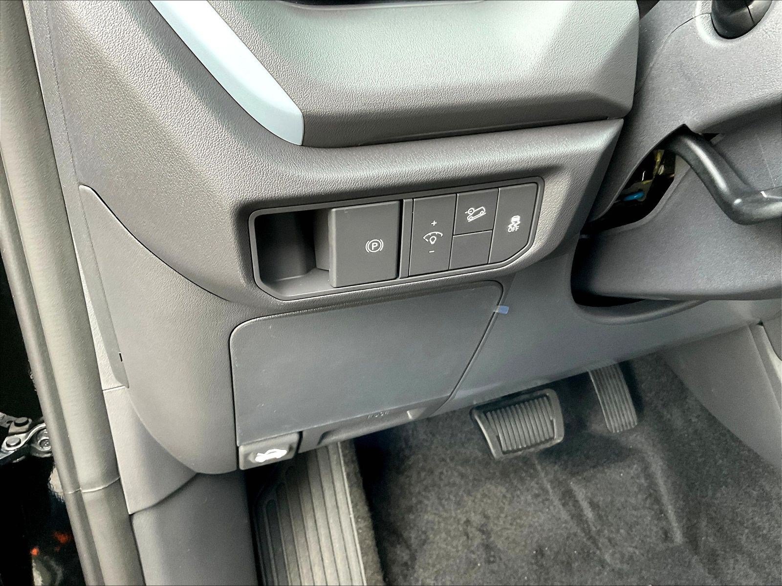 New 2027 Kia Seltos LX FWD image 23