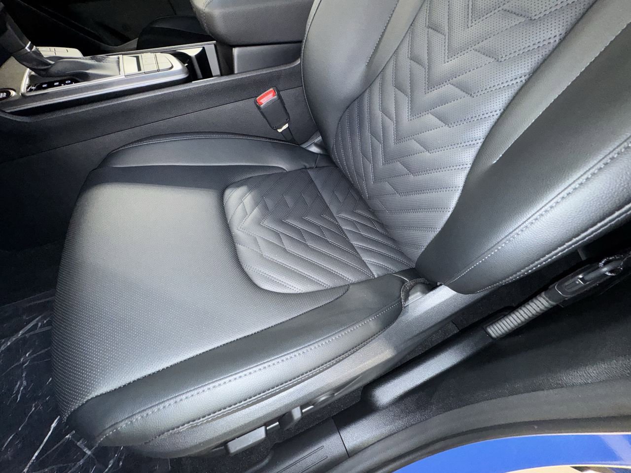 New 2026 Kia Sportage X-Line w/ X-Line Premium Package image 16