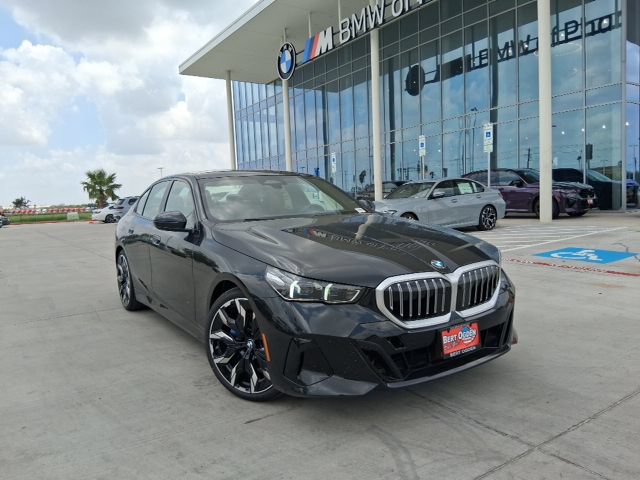New 2026 BMW 530i w/ M Sport Package RWD image 1