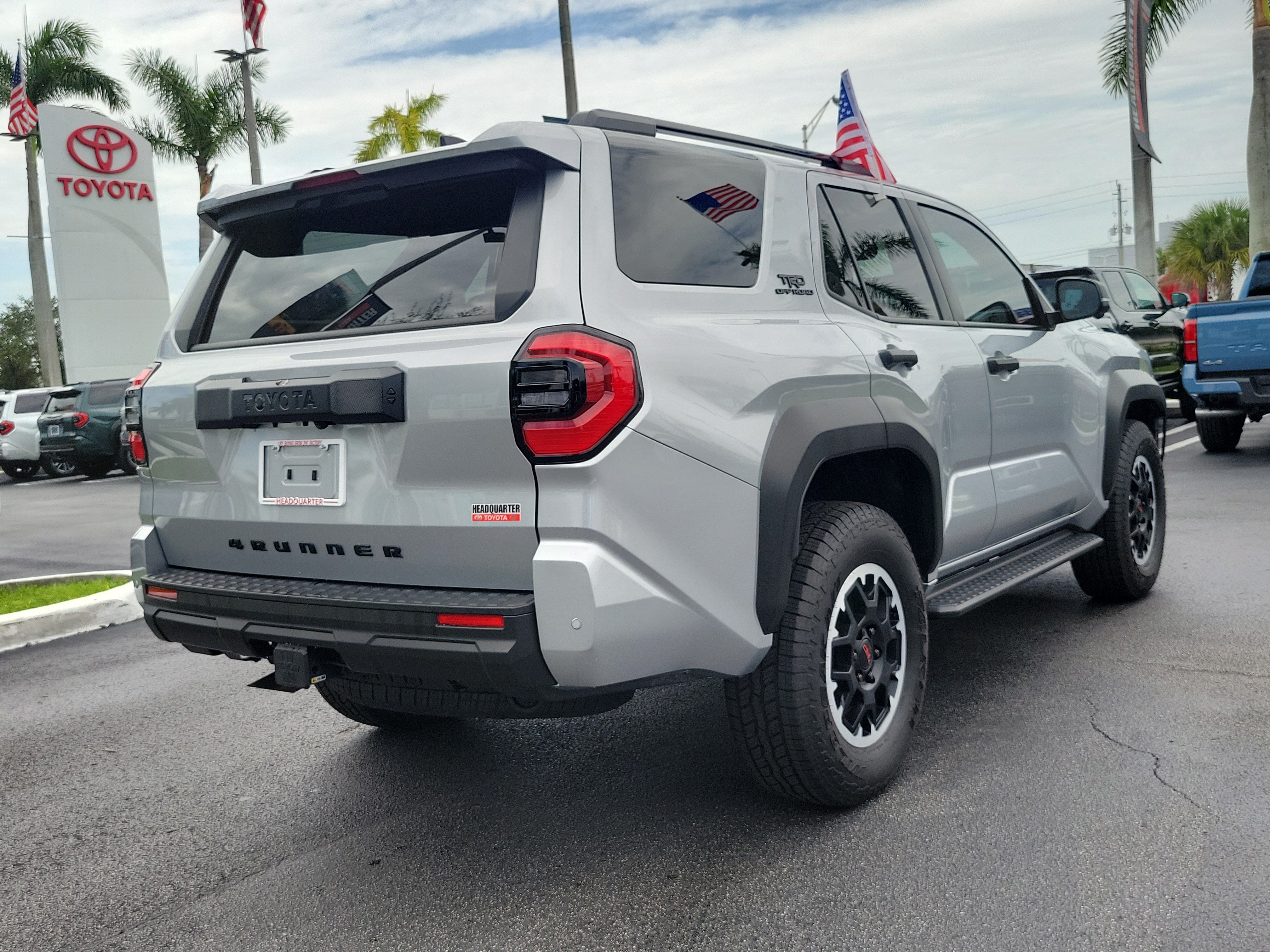 Used 2026 Toyota 4Runner SR5 AWD/4WD image 12