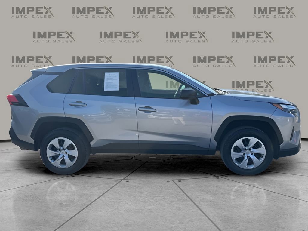 Used 2024 Toyota RAV4 LE image 6