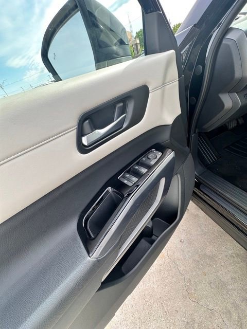 Certified 2022 Nissan Pathfinder SL w/ SL Premium Package image 24