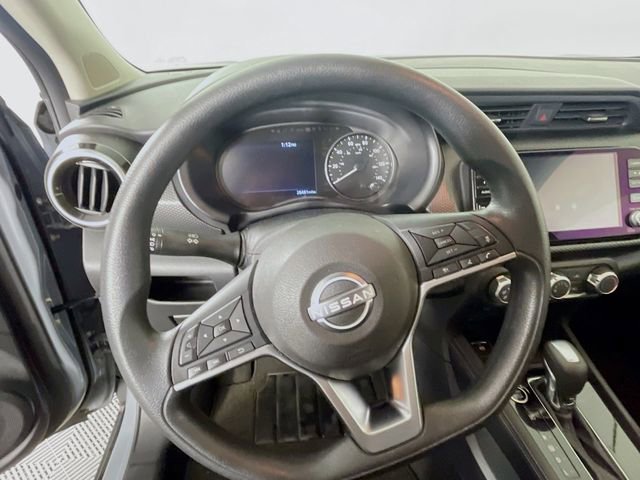Used 2023 Nissan Kicks SV image 12