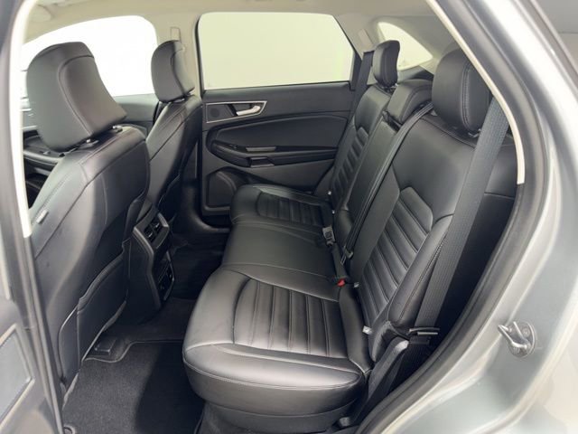 Used 2024 Ford Edge SEL w/ Convenience Package image 32