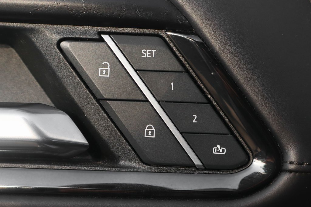 Used 2022 GMC Sierra 1500 AT4X image 17