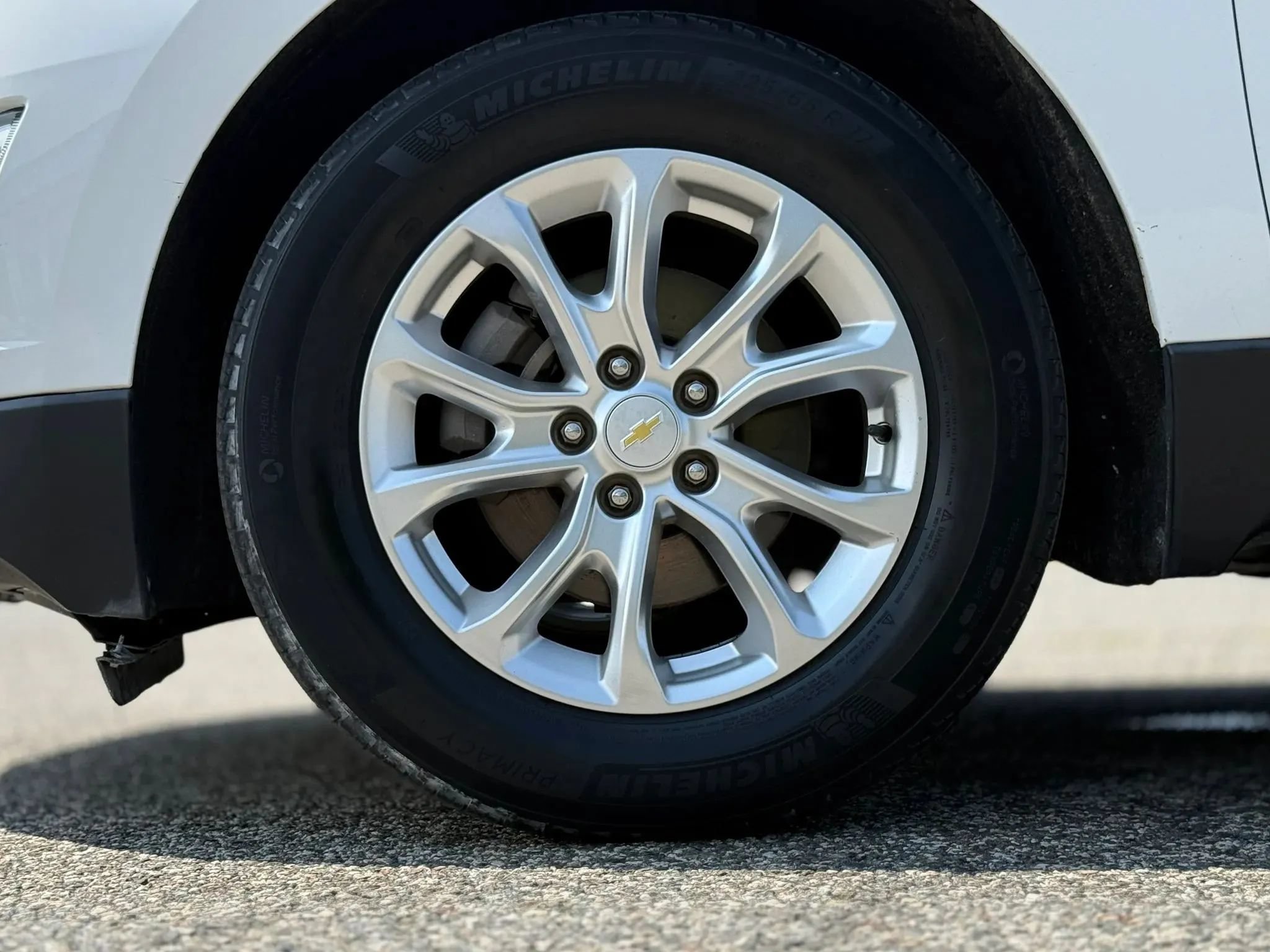 Used 2020 Chevrolet Equinox LT FWD image 30