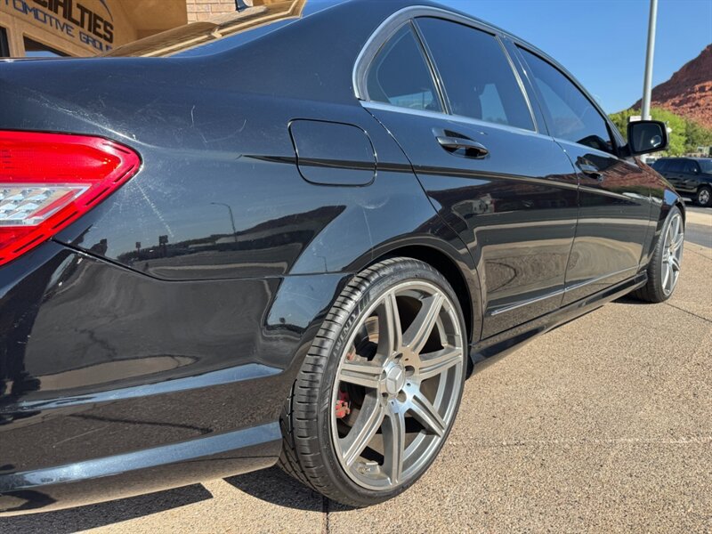 Used 2008 Mercedes-Benz C 350 Sport w/ Multimedia Pkg image 24