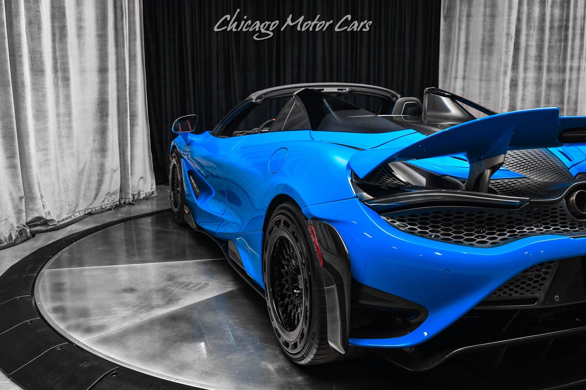 Used 2022 McLaren 765LT image 44