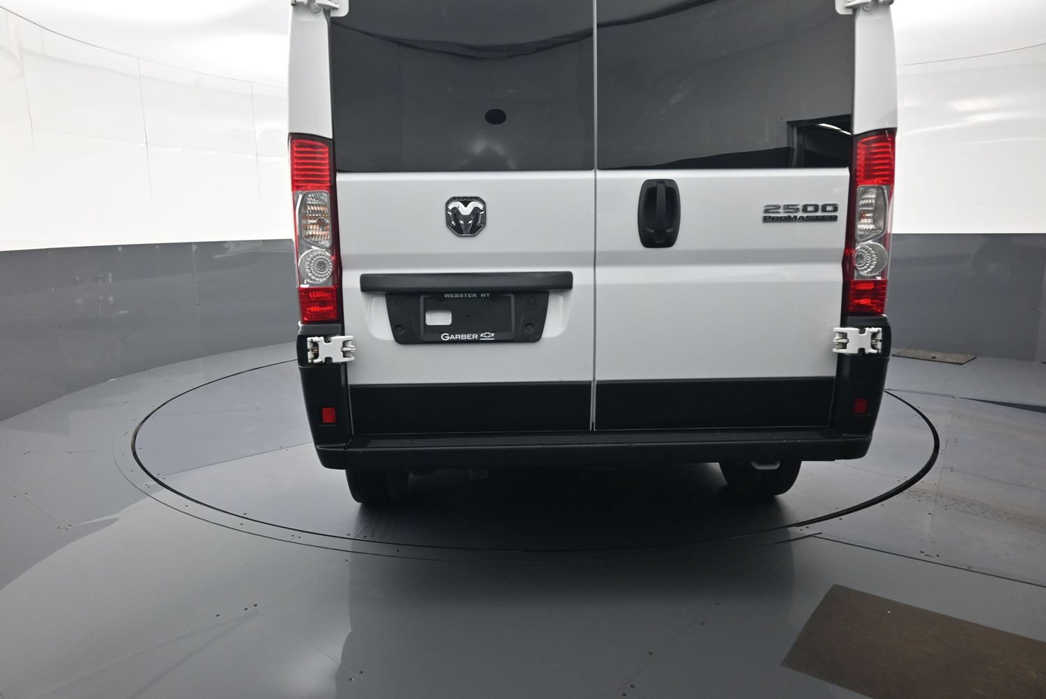 Used 2025 RAM ProMaster 2500 w/ U-Haul Equipment Group FWD image 4