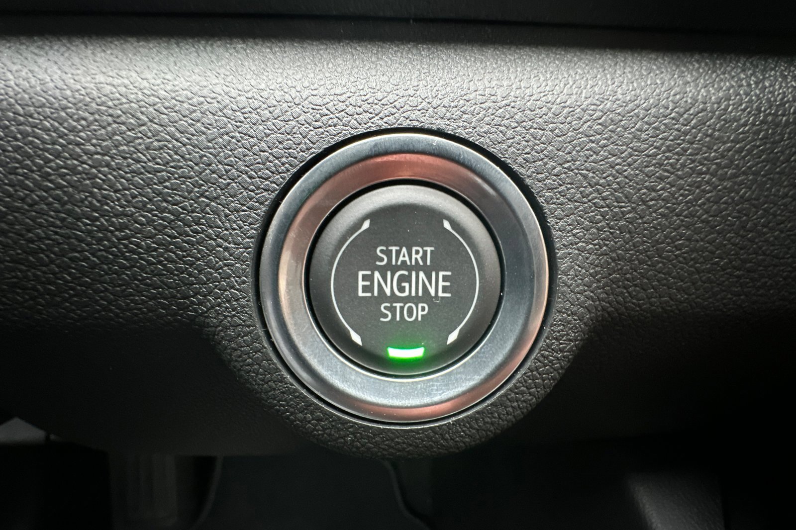 New 2025 GMC Terrain Elevation image 24