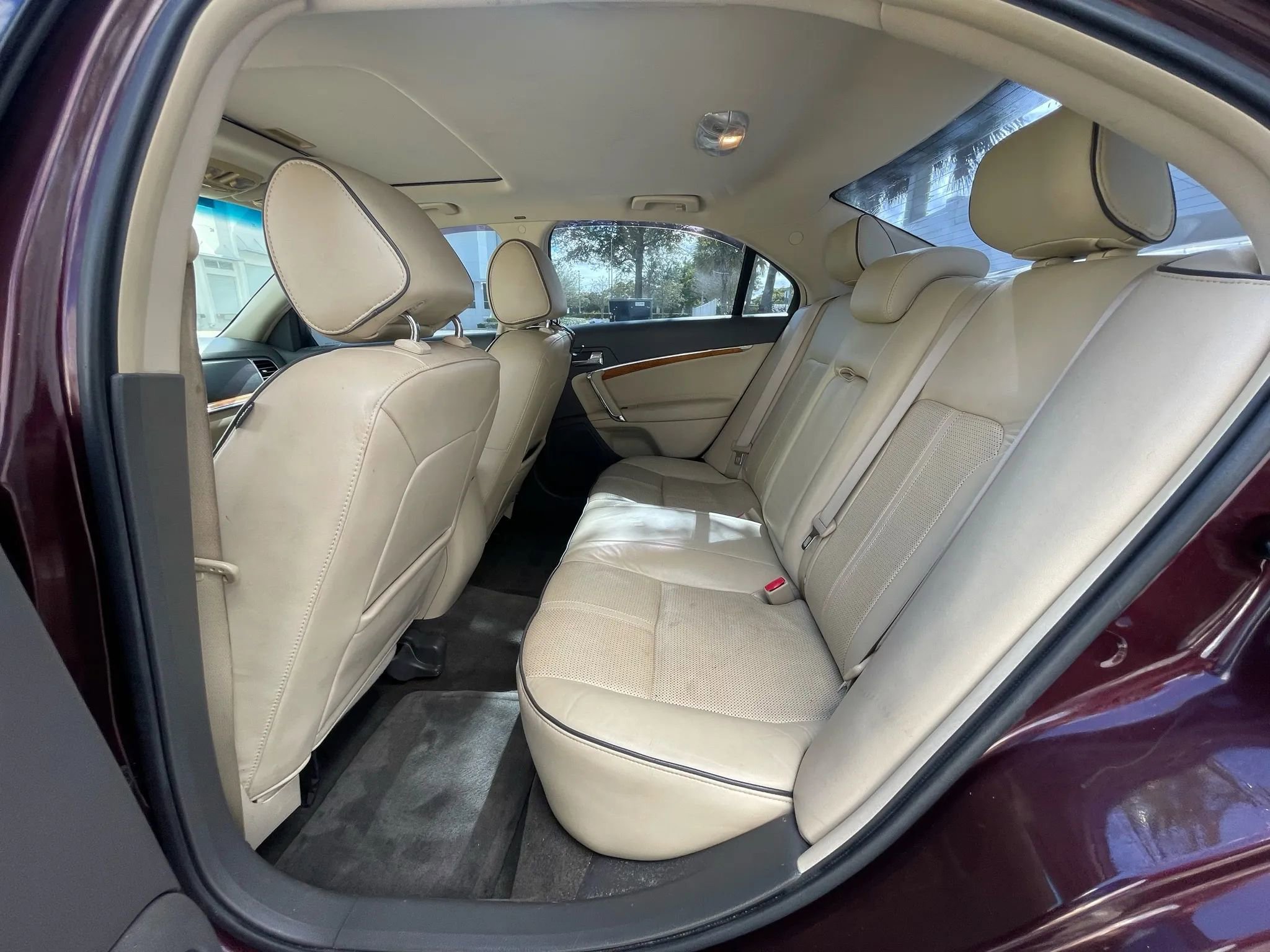 Used 2011 Lincoln MKZ Hybrid image 30