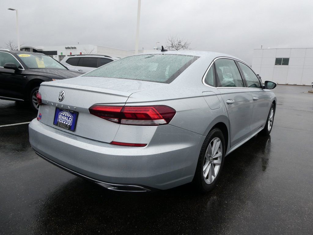 Used 2020 Volkswagen Passat 2.0T SE image 3
