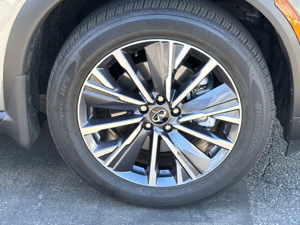 Used 2027 INFINITI QX60 Luxe w/ Cargo Package FWD image 13