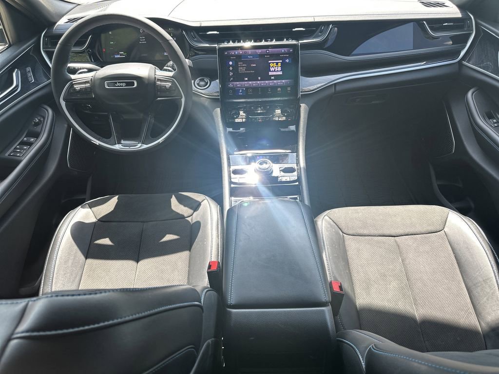 Used 2022 Jeep Grand Cherokee Trailhawk w/ Advanced Protech Group II AWD/4WD image 24