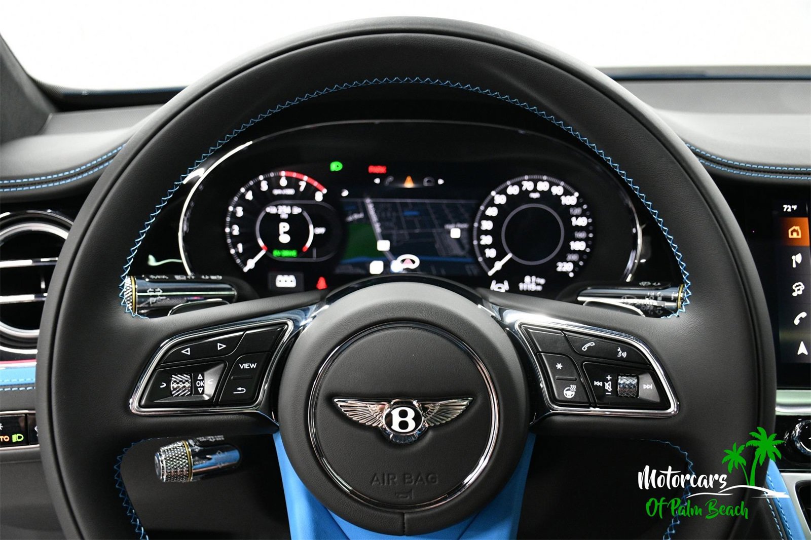 Used 2025 Bentley Flying Spur Plug-In Hybrid image 30