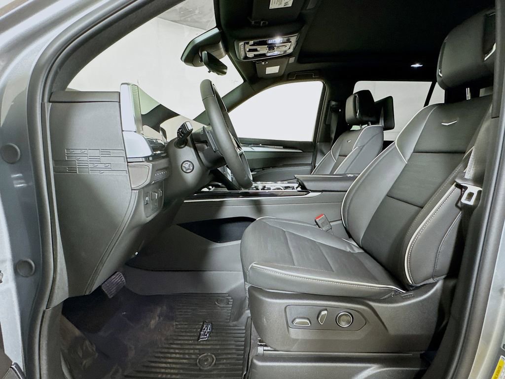 New 2026 Cadillac Escalade Sport w/ Touring Package AWD/4WD image 12