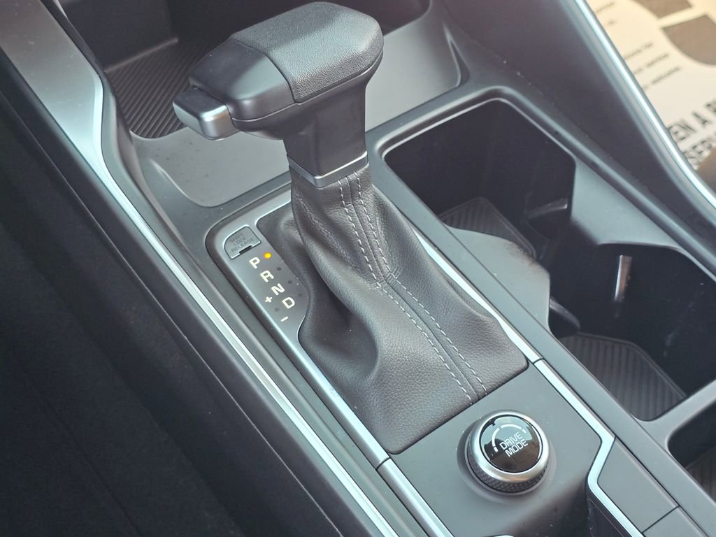 Certified 2025 Kia Sorento LX image 22