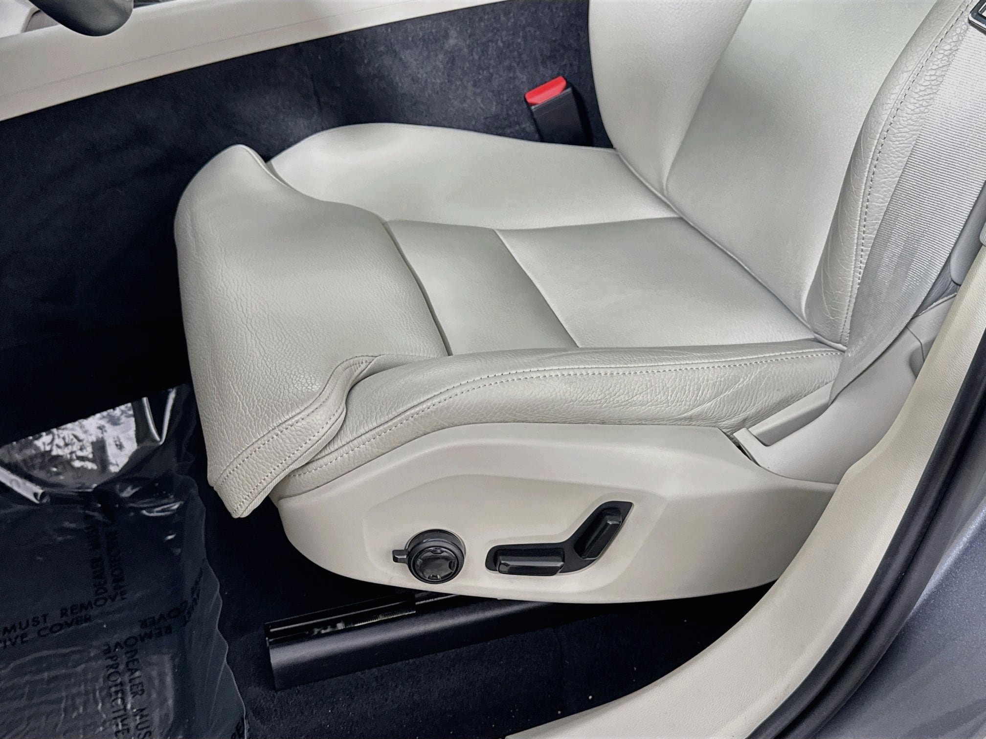 Used 2019 Volvo XC60 T5 Inscription w/ Protection Package AWD/4WD image 22