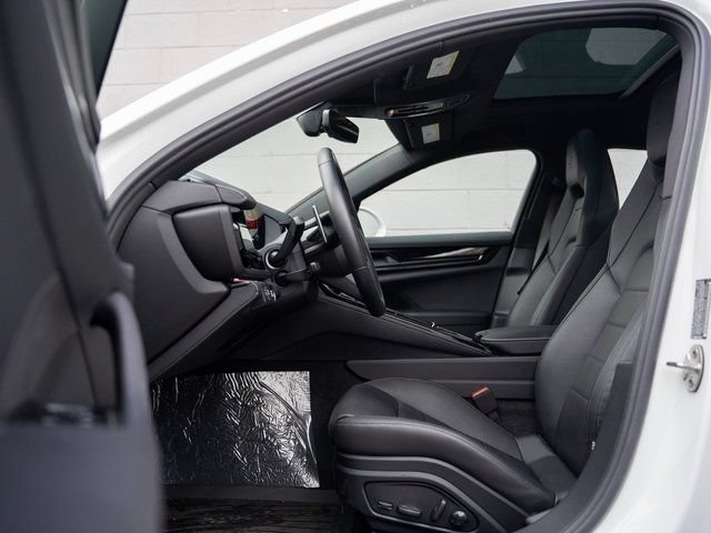 Used 2025 Porsche Panamera 4 AWD/4WD image 17