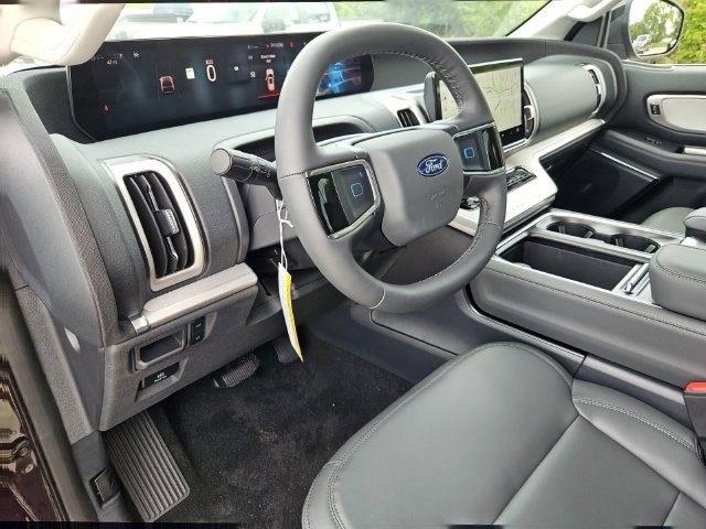 New 2026 Ford Expedition Active RWD image 13