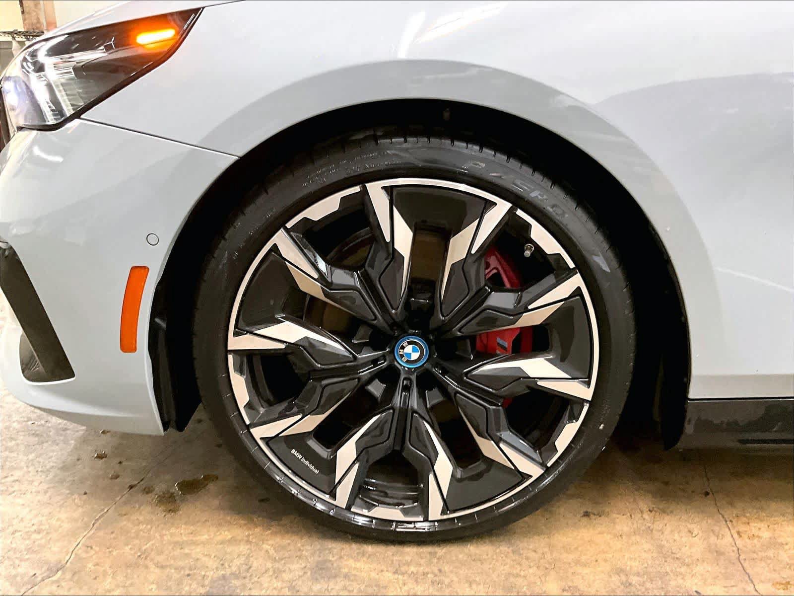 Used 2024 BMW i5 M60 w/ Premium Package AWD/4WD image 12