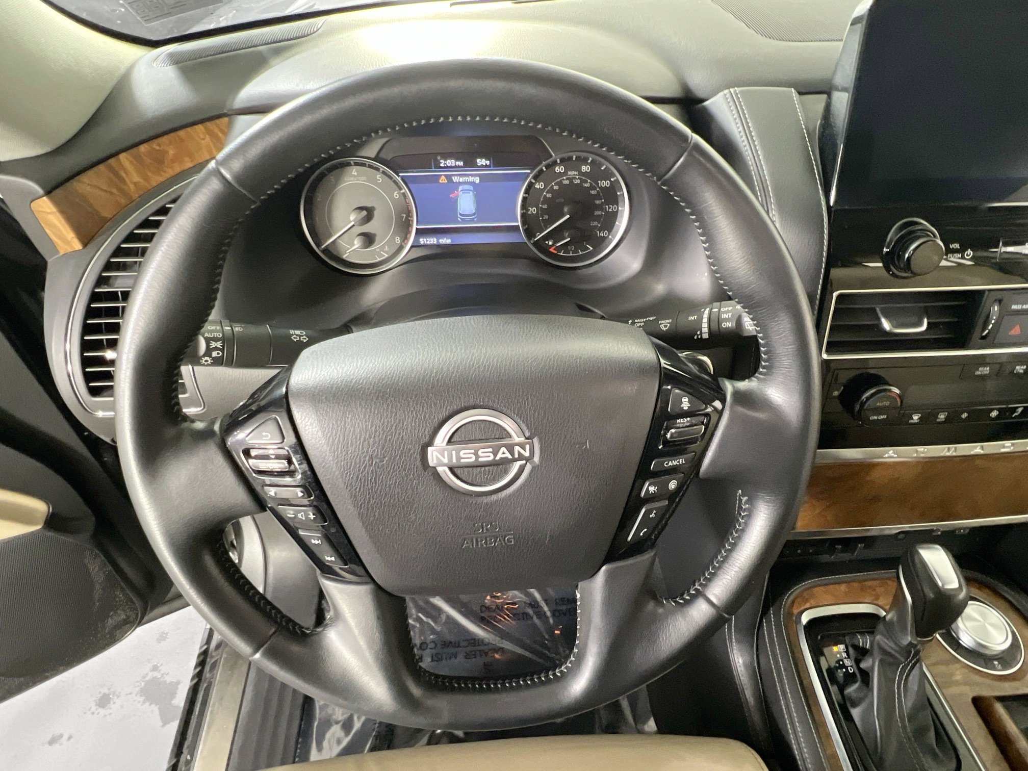 Used 2022 Nissan Armada SL w/ Captain's Chairs Package image 11