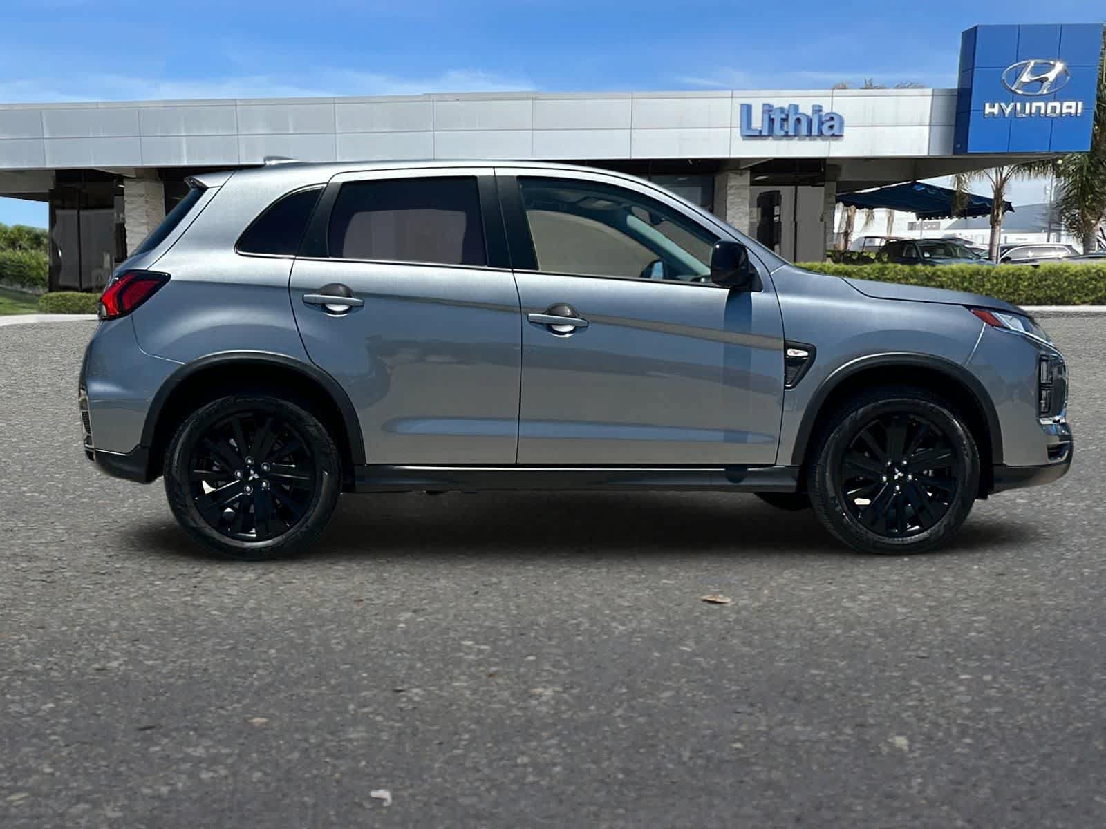 Used 2026 Mitsubishi Outlander Sport LE AWD/4WD image 9
