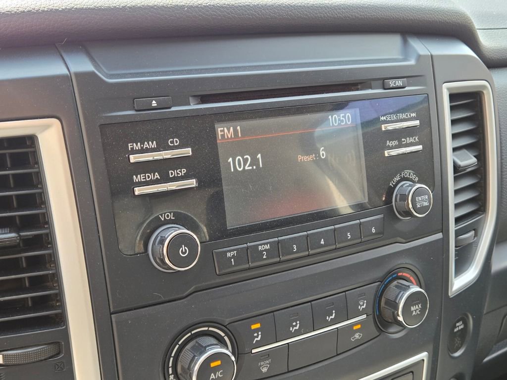 Used 2017 Nissan Titan S AWD/4WD image 11