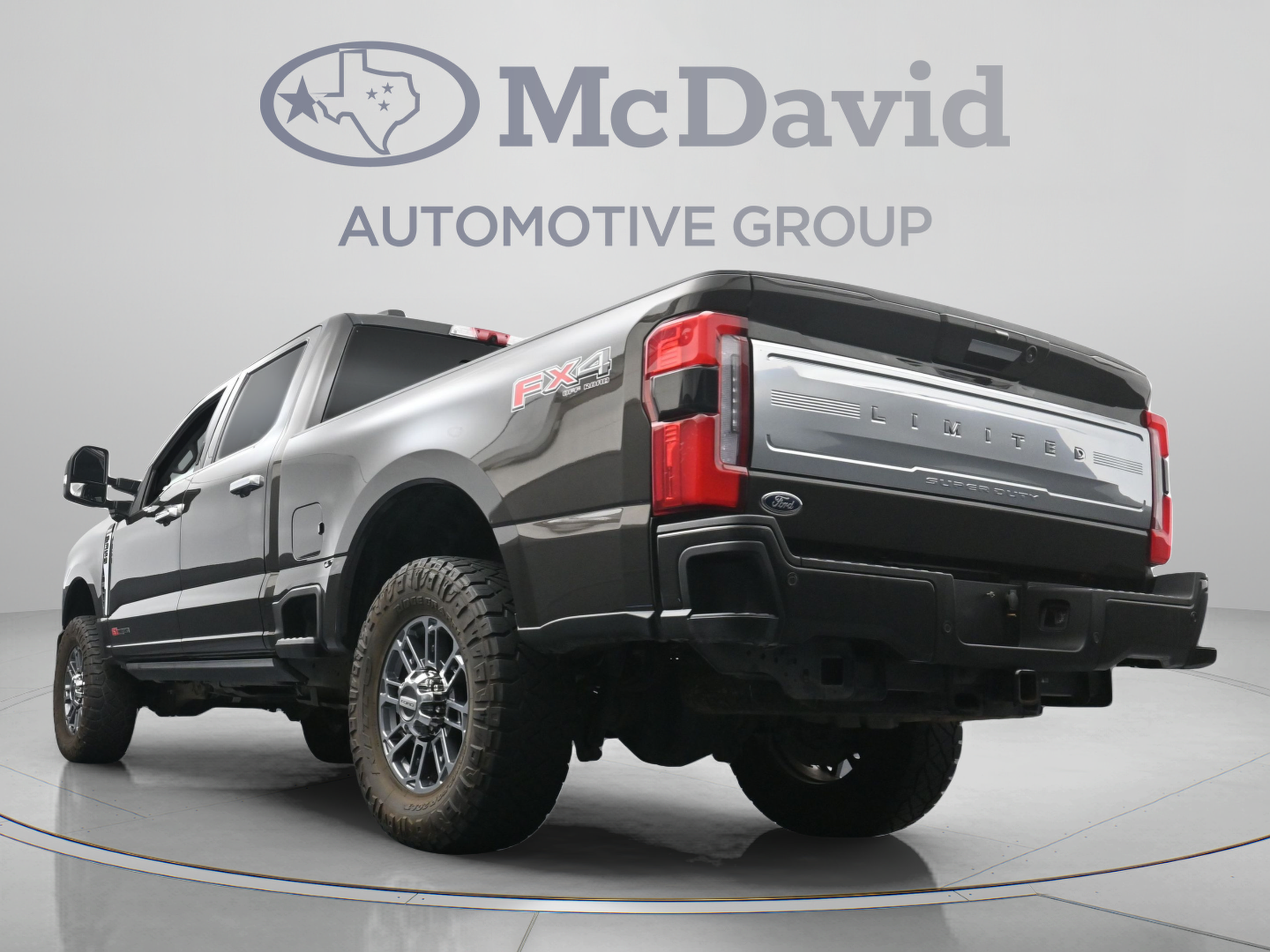 Used 2024 Ford F350 Limited w/ FX4 Off-Road Package AWD/4WD image 30