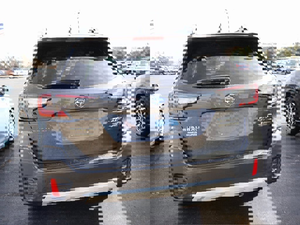 Used 2020 Subaru Outback Touring XT image 17