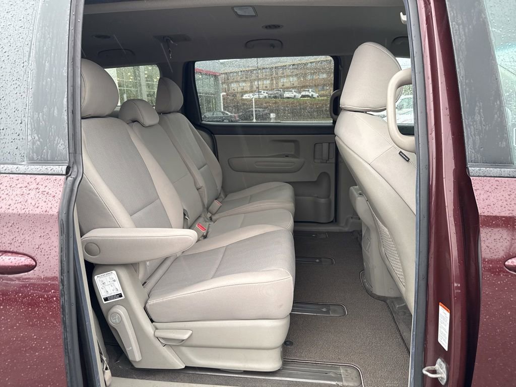 Used 2020 Kia Sedona LX image 6