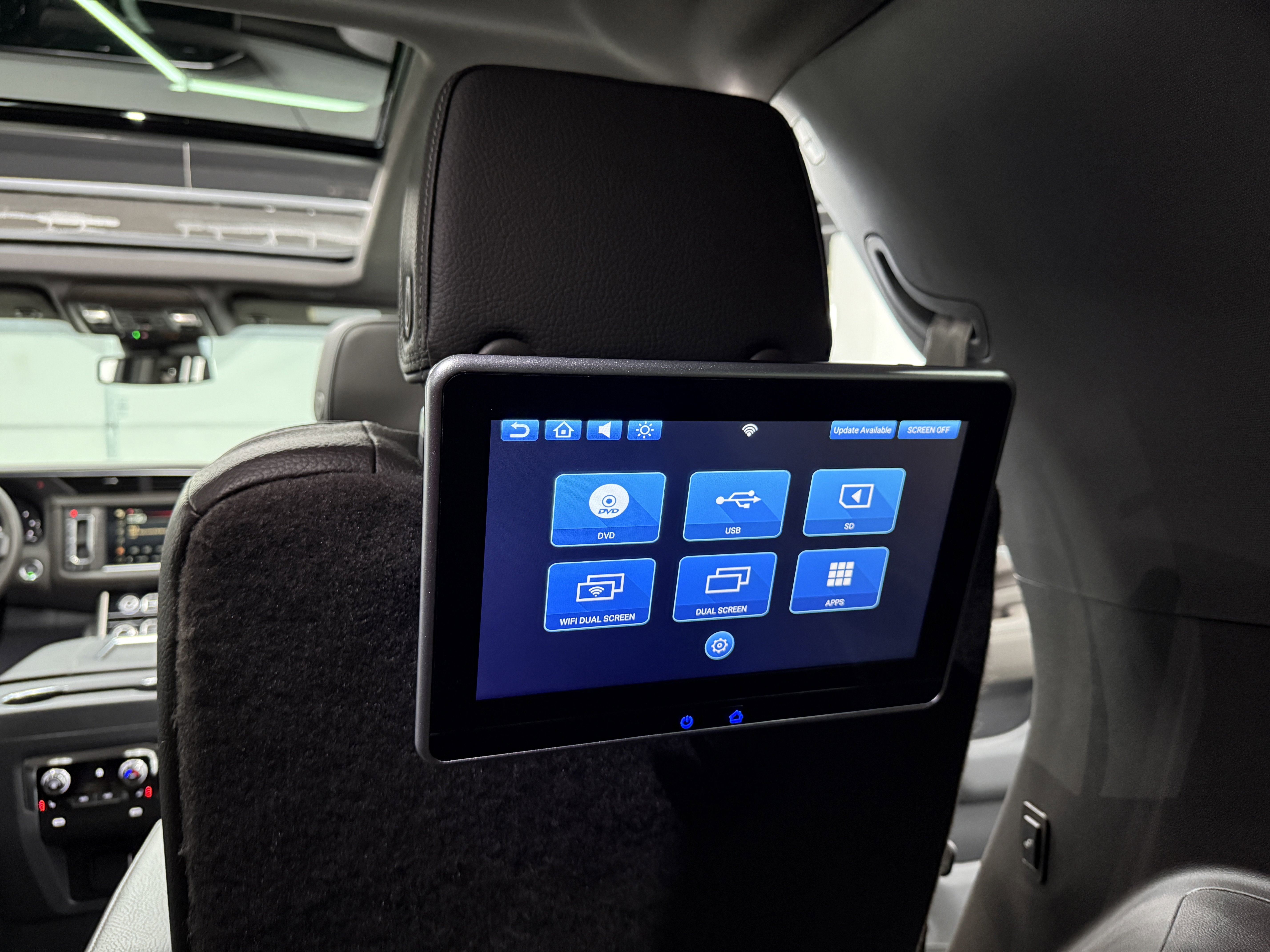 Used 2024 GMC Yukon Denali image 6