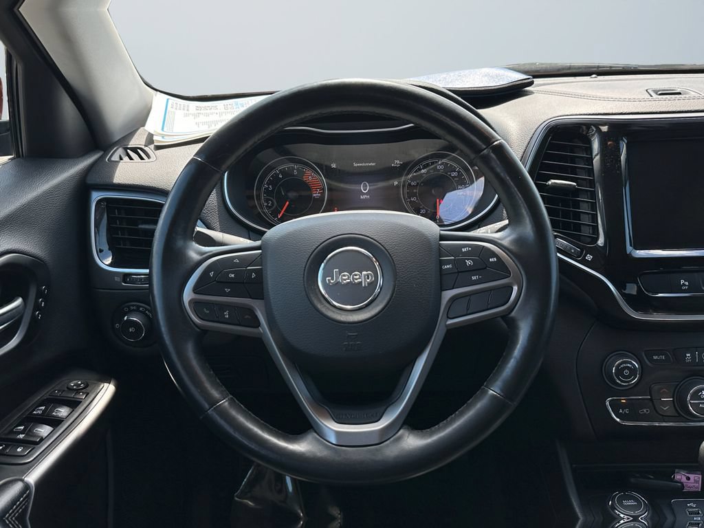 Used 2019 Jeep Cherokee Limited AWD/4WD image 12