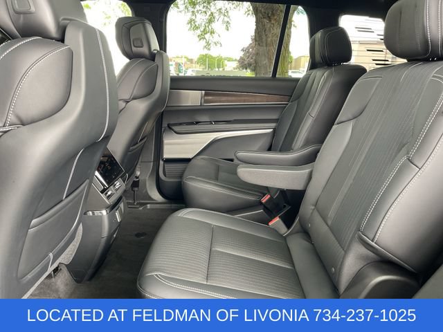 Certified 2026 Cadillac Vistiq Sport w/ LPO, Floor Liner Package AWD/4WD image 25