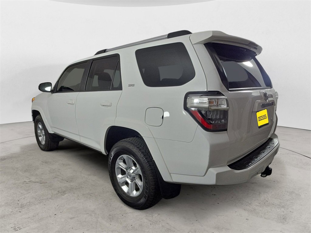 Used 2020 Toyota 4Runner SR5 image 3