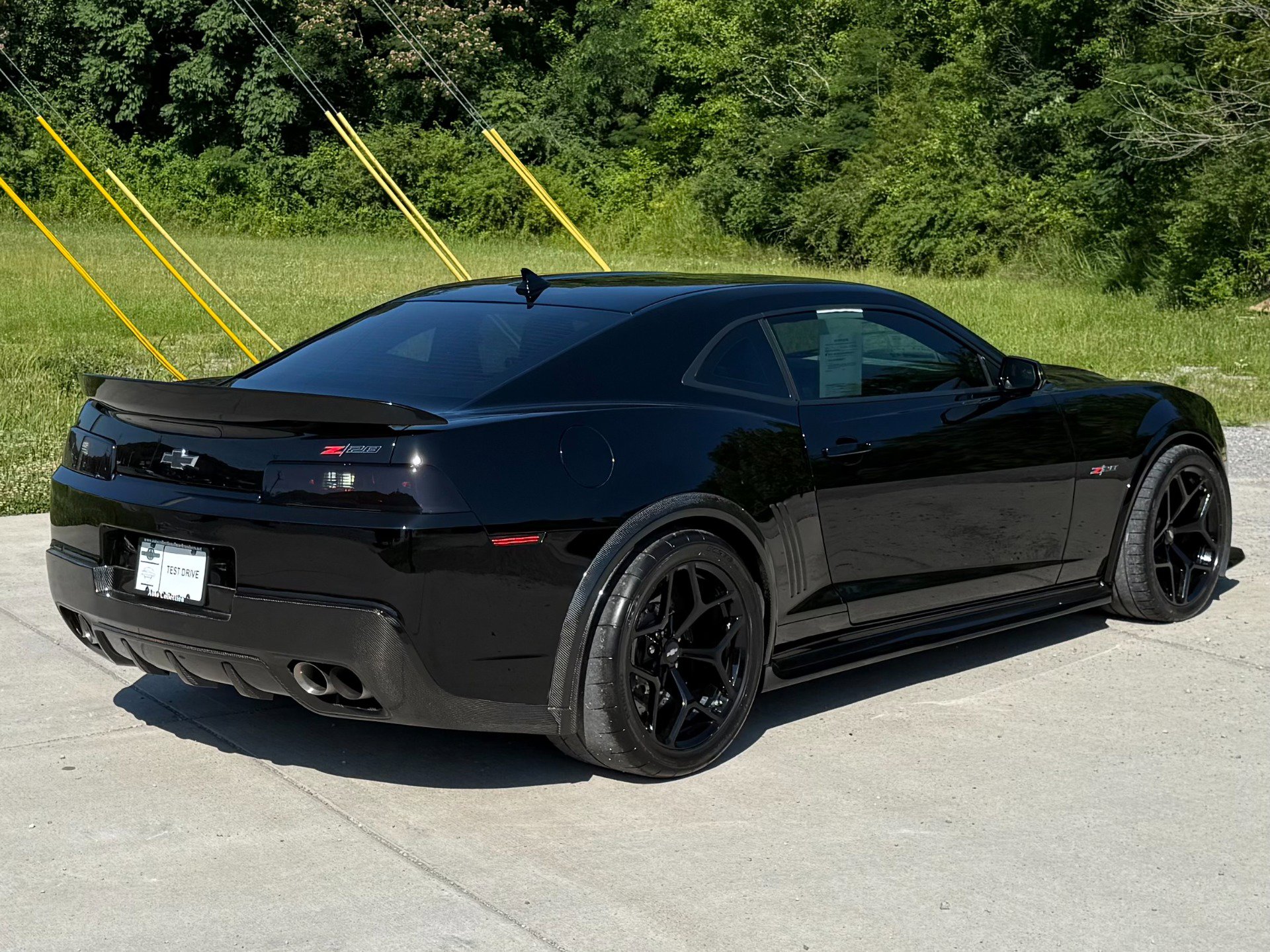 Used 2015 Chevrolet Camaro Z/28 RWD image 3