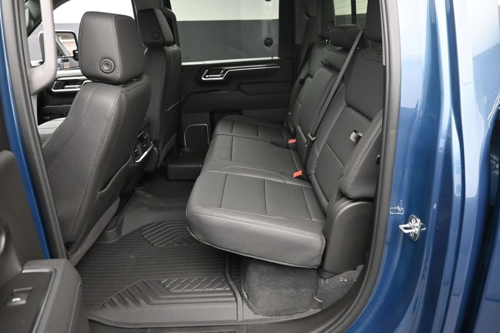 New 2026 Chevrolet Silverado 2500 LTZ w/ LTZ Plus Package AWD/4WD image 11