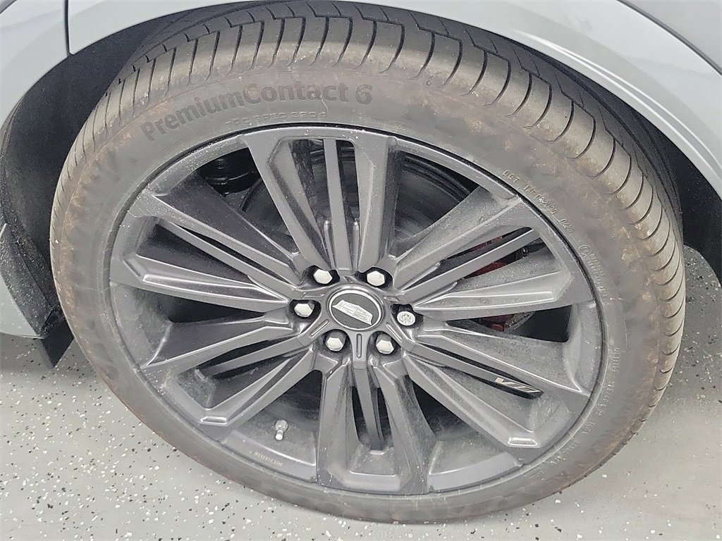 New 2026 Cadillac Lyriq V w/ Exterior Carbon Fiber Package image 31