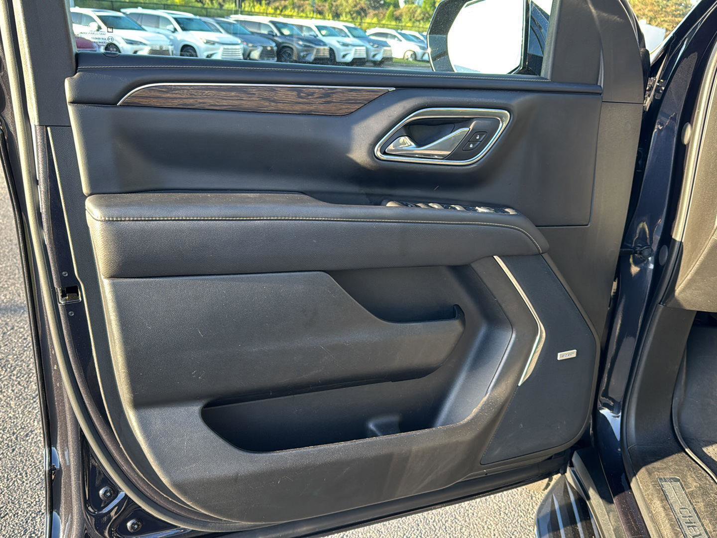 Used 2023 Chevrolet Tahoe Premier image 14