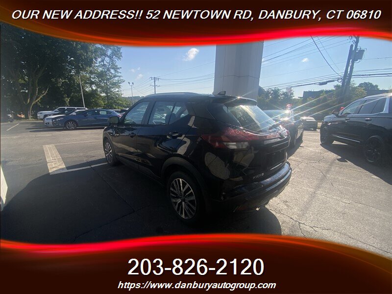 Used 2022 Nissan Kicks SV FWD image 4