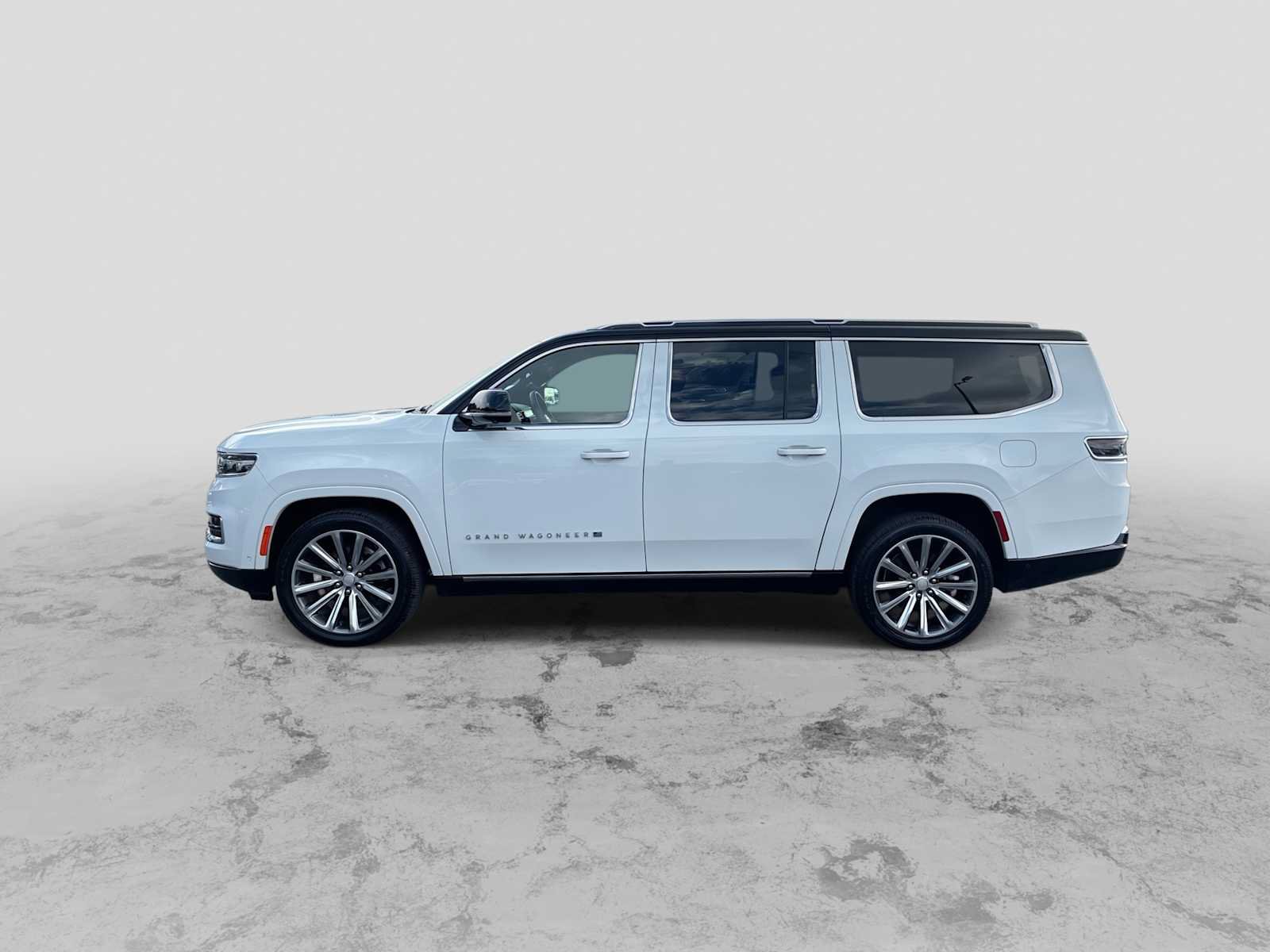 Certified 2023 Jeep Grand Wagoneer L Series II AWD/4WD image 5