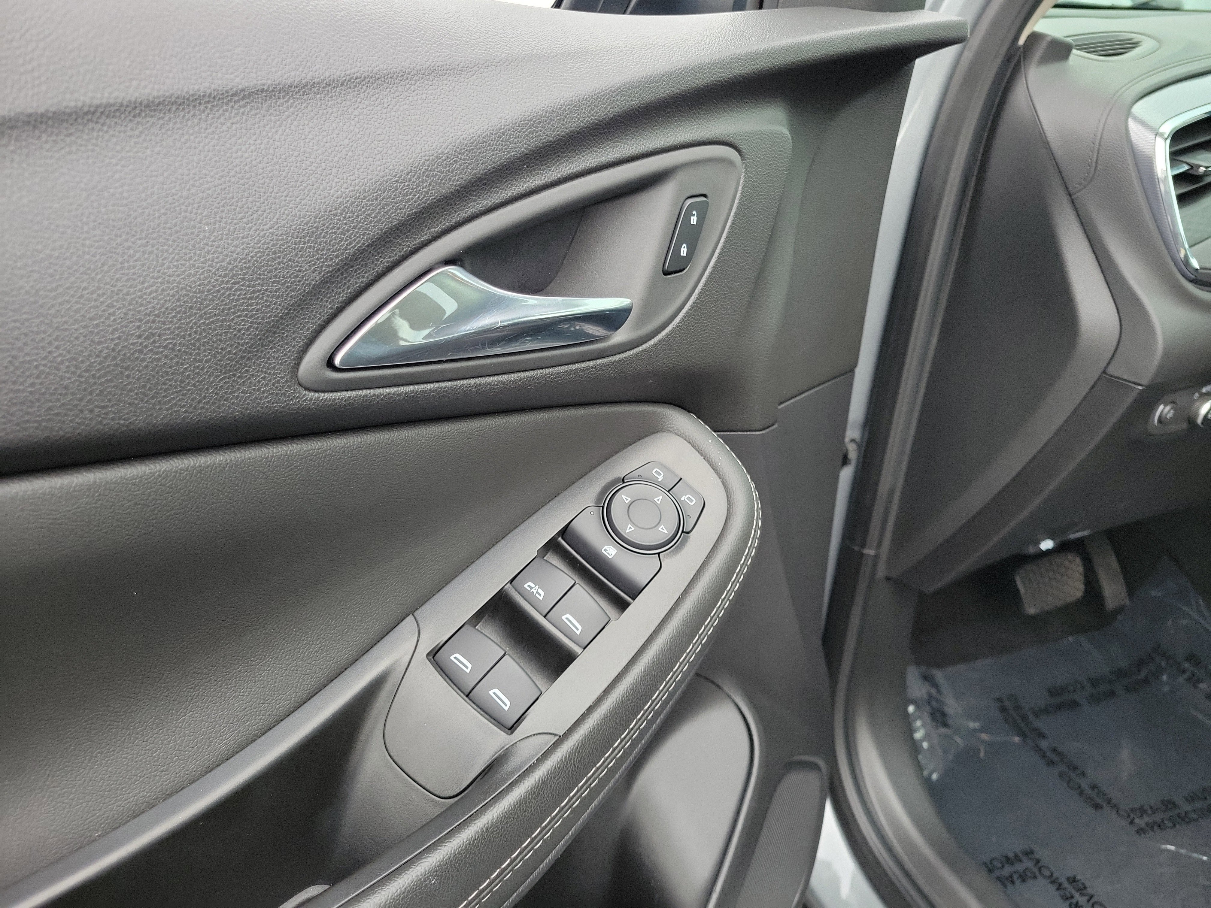 Used 2025 Buick Encore GX Preferred FWD image 18