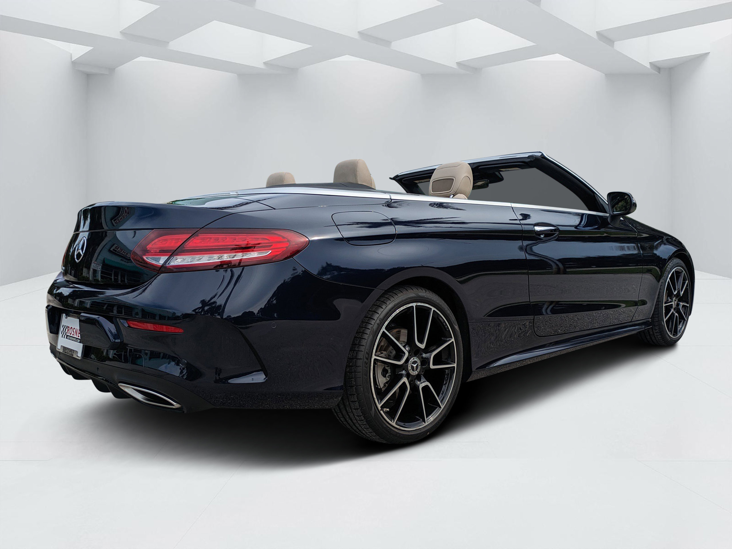 Used 2023 Mercedes-Benz C 300 Cabriolet image 3