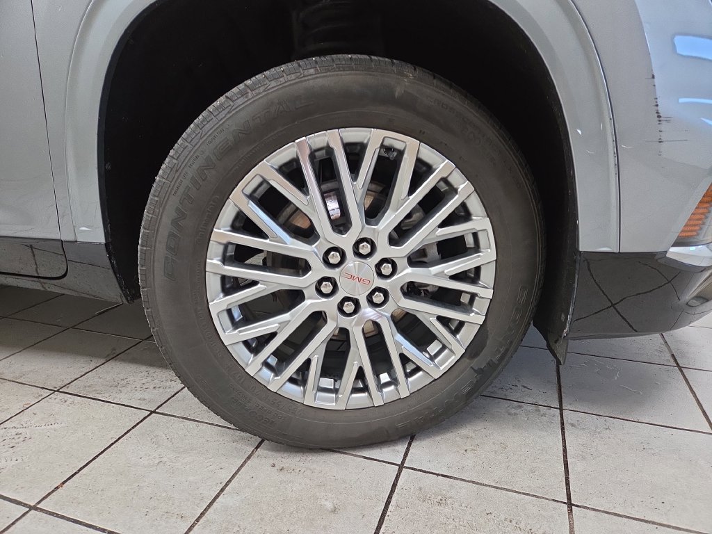 Used 2024 GMC Acadia Denali w/ LPO, Floor Liner Package AWD/4WD image 8