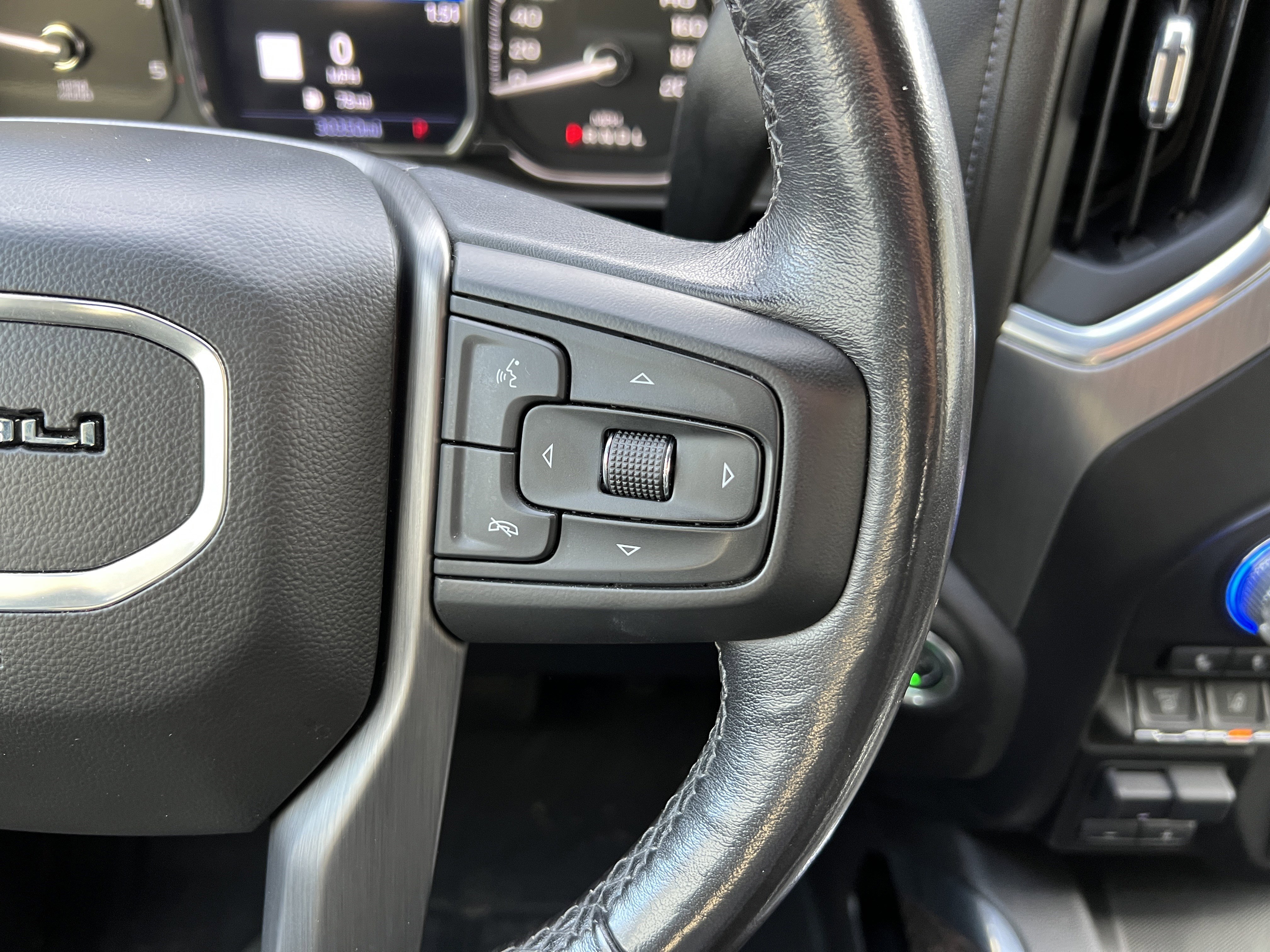 Used 2022 GMC Sierra 3500 Denali w/ Denali Ultimate Package image 28